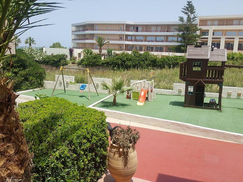 Jo An Beach Hotel Adelianósz Kámbosz Kültér fotó