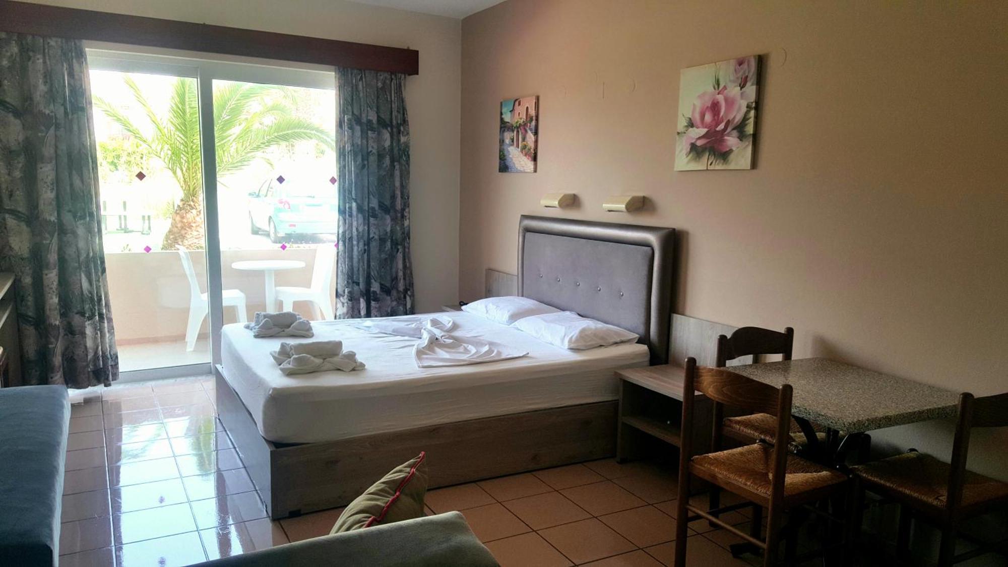Jo An Beach Hotel Adelianósz Kámbosz Kültér fotó